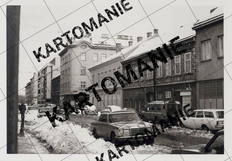 Hausnummer 18